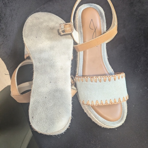 Platform Sandals - Picture 3 of 3